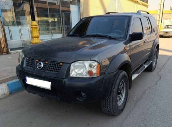نیسان رونیز _ 83