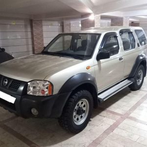 نیسان رونیز _ 84