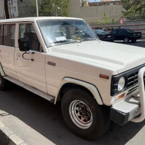 نیسان پاترول چهار در 6 سیلندر _ 75