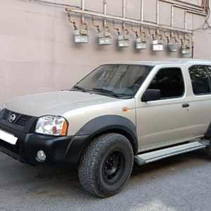 نیسان رونیز _ 86