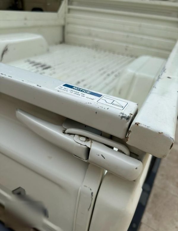 تویوتا لندکروز وانت fj70 موتور 4.5F _ مدل 2001 - تصویر 8