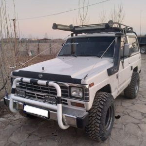 نیسان پاترول دو در انژکتور بی رنگ _ 1991