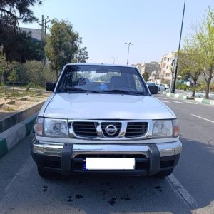 نیسان پیکاپ دو کابین _ 80