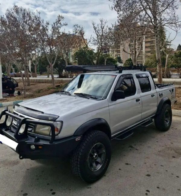 نیسان پیکاپ دو کابین _ 87