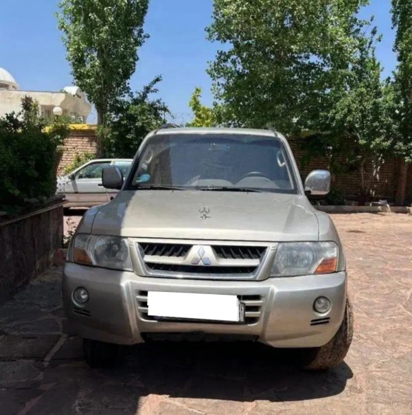 میتسوبیشی پاجرو 4 در 6 سیلندر سفارتی _ 2003