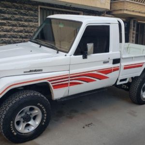 تویوتا لندکروز Fj70 ستون پهن فول انژکتور _ 2000