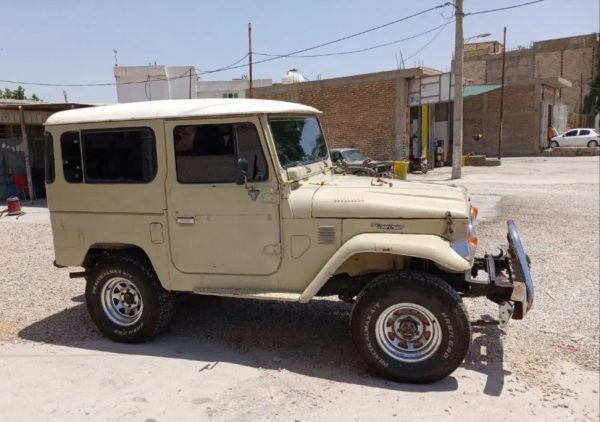 تویوتا لندکروز Fj40 کالسکه _ 1977