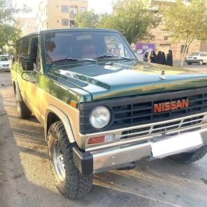 نیسان پاترول 4 در 4 سیلندر _ 77