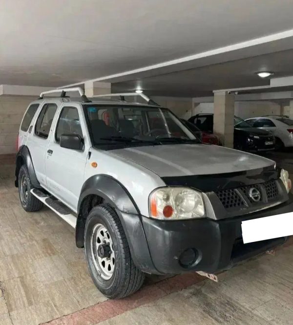 نیسان رونیز _ 83