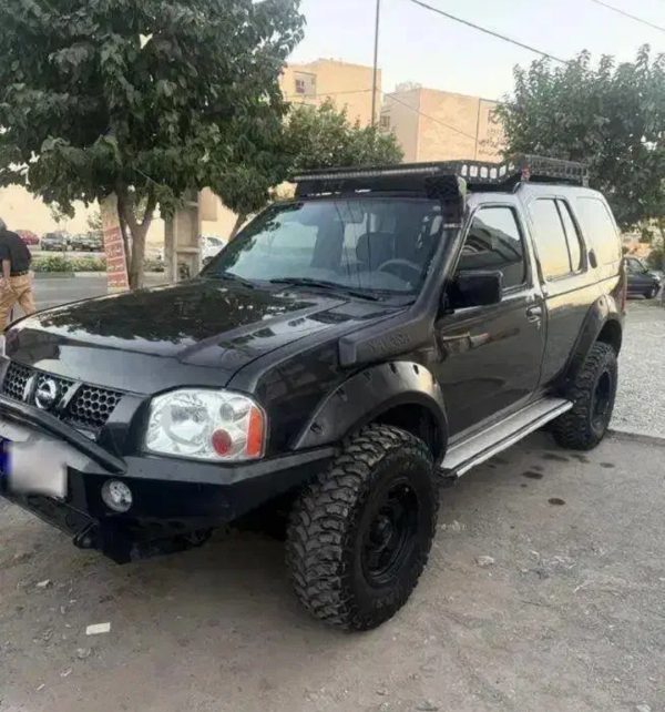 نیسان رونیز _ 82