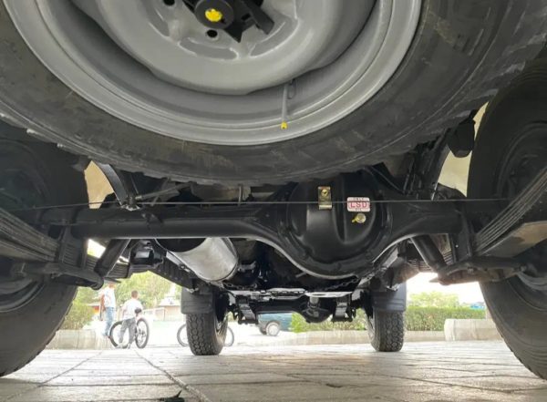تویوتا لندکروز فرماندهی FJ60 _ مدل - تصویر 12