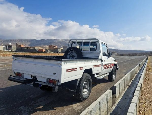 تویوتا لندکروز سری 70 _ 1986 - تصویر 5