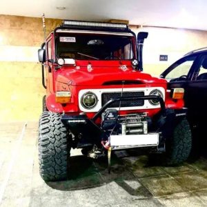تویوتا لندکروز Fj40 کالسکه _ 1983