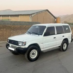 میتسوبیشی پاجرو چهار در _ 2000