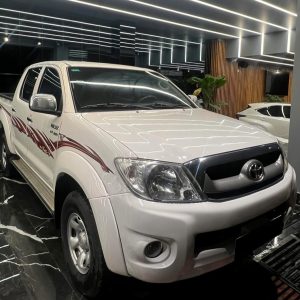 تویوتا هایلوکس دو کابین _ 2011