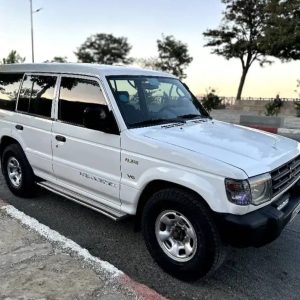 میتسوبیشی پاجیرو پلیس راهی _ 81