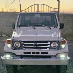 تویوتا لندکروز وانت ( land cruiser fj70 ) _ مدل 1988