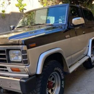 نیسان پاترول دو در _ 76