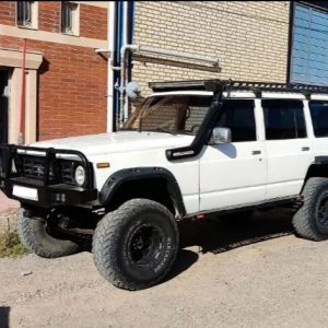 نیسان پاترول چهار در شش سیلندر _ 71