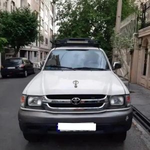 تویوتا هایلوکس دو کابین _ 2001