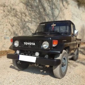 تویوتا لندکروز وانت سری هفتاد سهند _ 2001