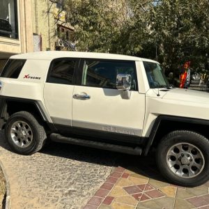 تویوتا اف جی کروزر _ مدل 2011