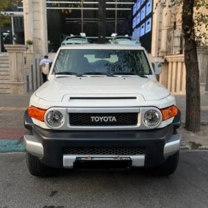 تویوتا اف جی کروزر بدون رنگ _ مدل 2012