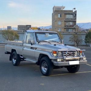 تویوتا لندکروز وانت سری هفتاد (land cruiser fj70) _ مدل 1986