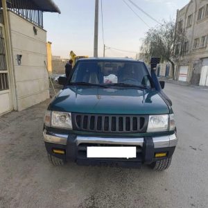 نیسان پیکاپ دوکابین _ مدل 81