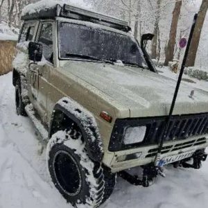 نیسان پاترول 2 در 4 سیلندر فول انژکتور _ مدل 1988